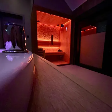 Pause Thermale Deluxe Et Privatif Yetişkin Oteli Herstal