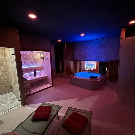 Pause Thermale Deluxe Et Privatif Yetişkin Oteli Herstal